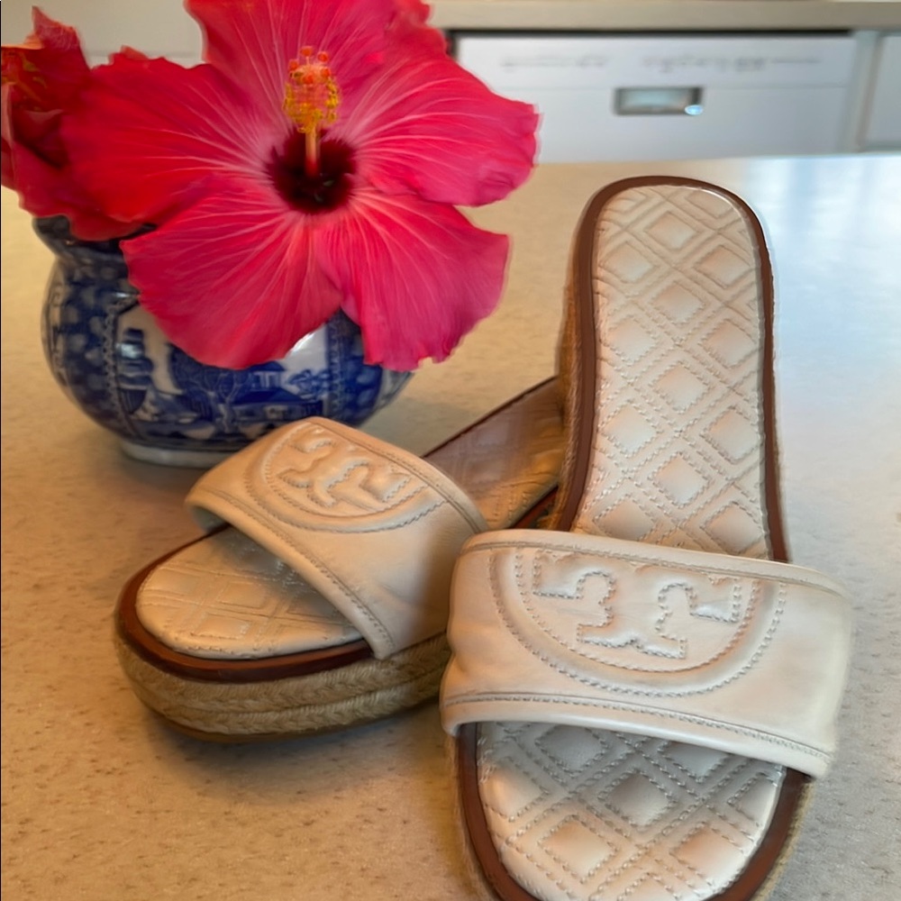 Tory Burch Fleming sandals with 2/12 inch heels, size 7 1/2.